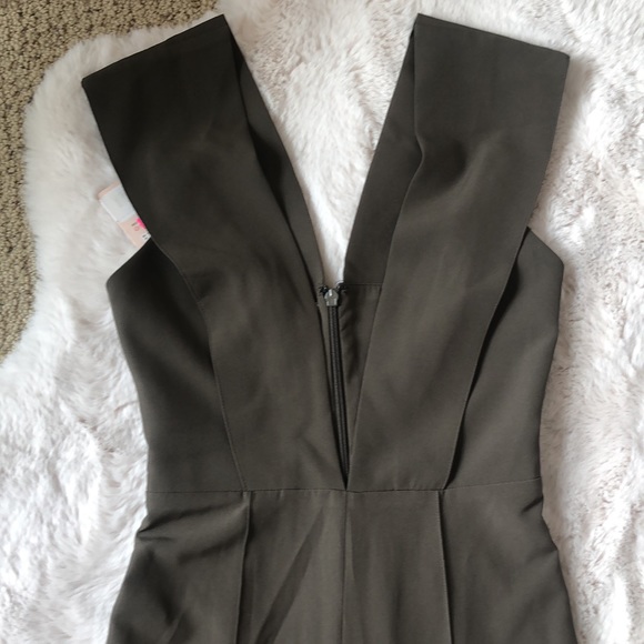 NWT HOUSE OF CB JUMPSUIT - Picture 3 of 8